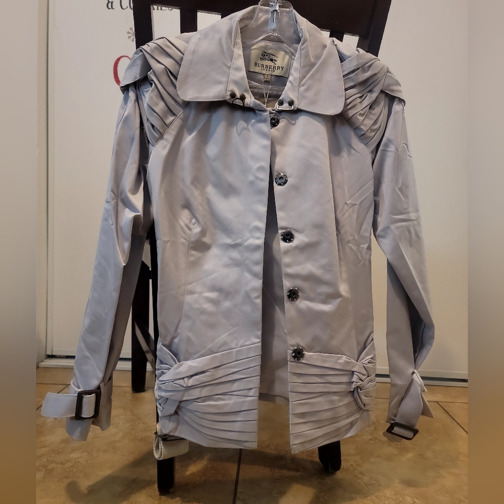 Burberry jacket - Picture 2 of 4